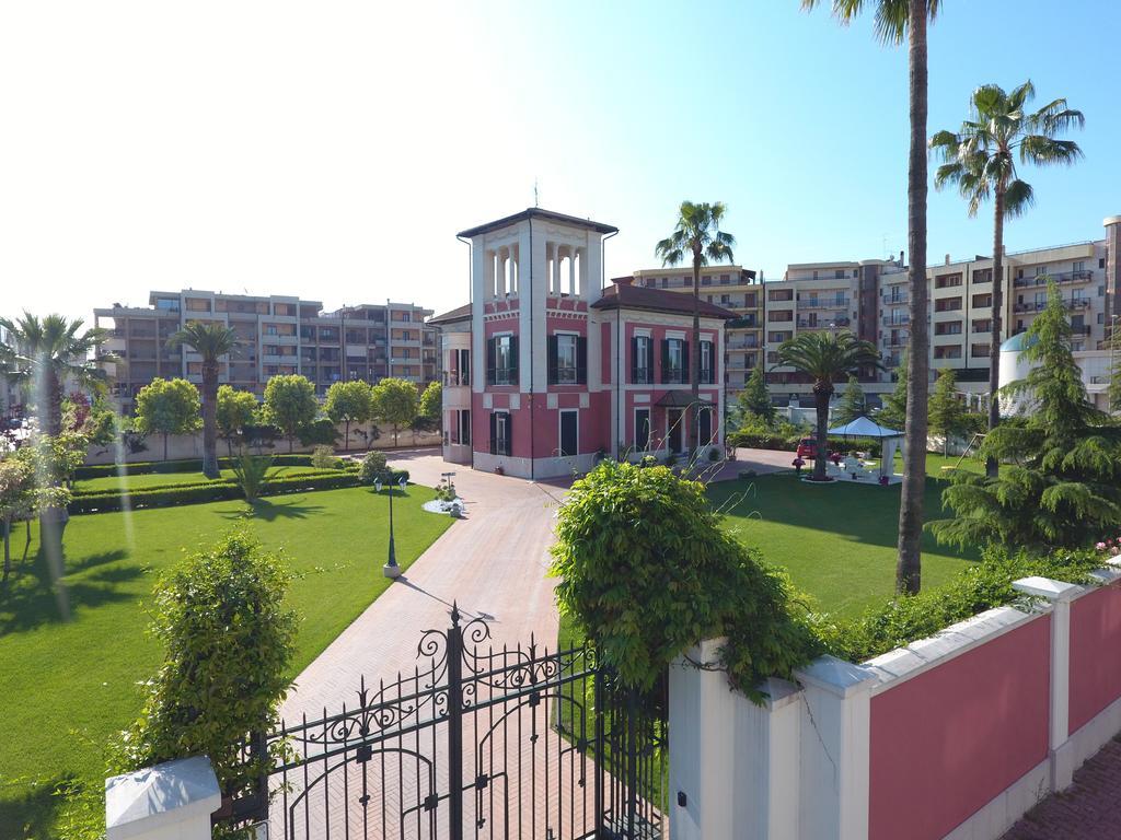 Villa Pallotta Luxury B&B Cerignola Luaran gambar